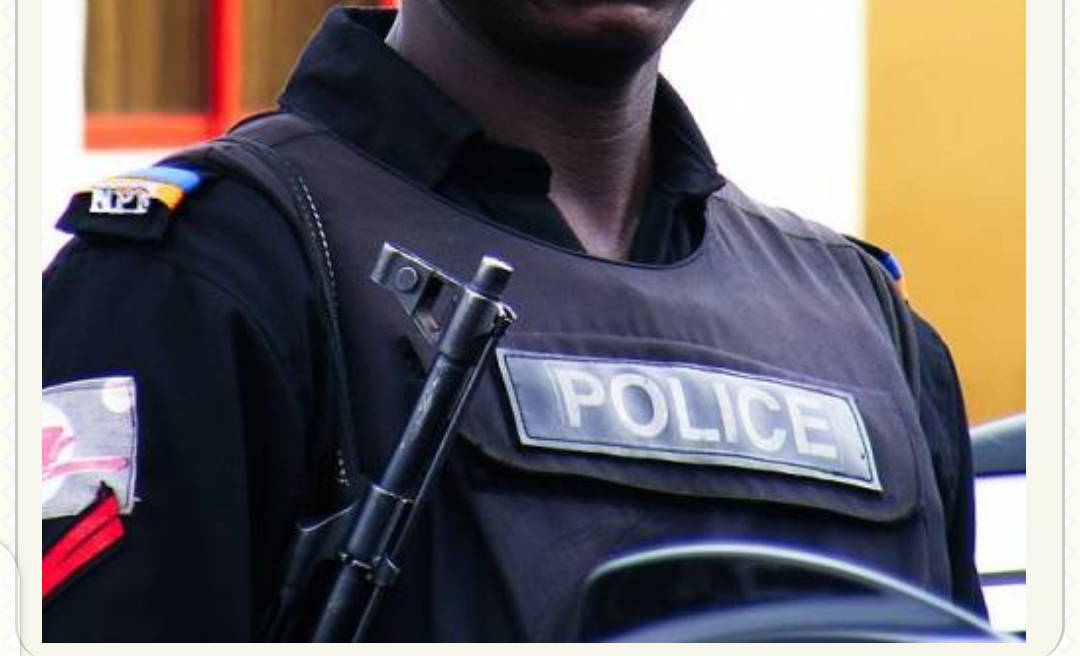 » Man Lures Ladies With Fake Job Vacancies In Lagos, Rapes & Takes Their Nude Pics