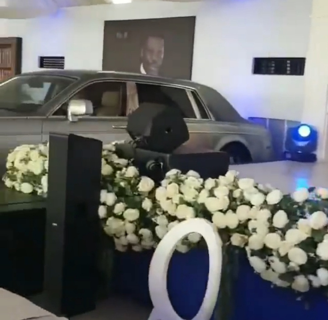 Bolu Akin-Olugbade’s Rolls Royce Used For Decoration At His Service Of Songs