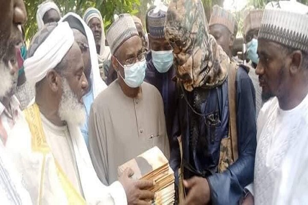 Kagara: Sheik Gumi Meets Kidnappers Of Niger Students And Teachers (Photos)