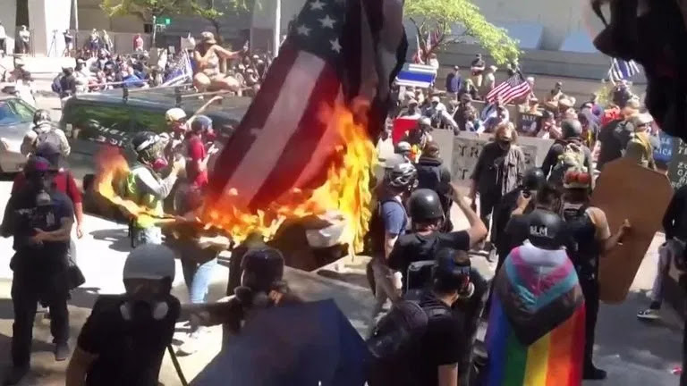 Trump supporters clash with protesters in Portland