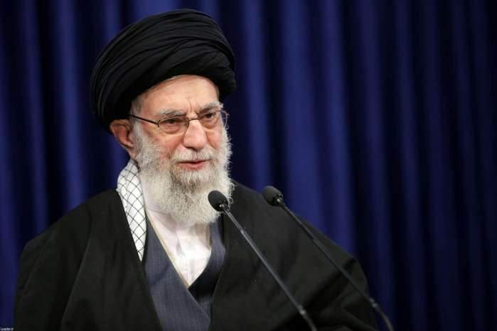 Twitter suspends account of Iranian Supreme Leader after apparent Donald Trump threat
